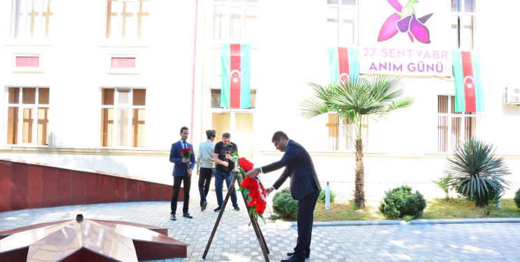 27 Sentyabr - Anım Günündə Ağstafa şəhərinin mərkəzində ucaldılmış “Şəhid” Memorial Abidə Kompleksində ümumrayon tədbiri təşkil olunub